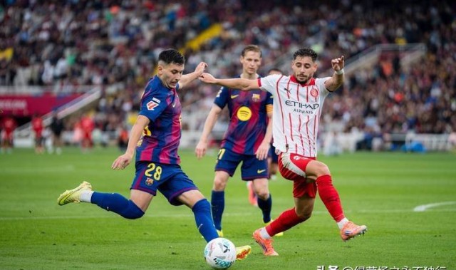 凌晨4：00，巴萨再战西甲，三巨星缺阵，0-4惨败后弗里克是否变阵