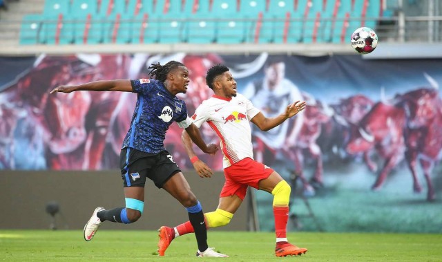 斯图加特与莱比锡红牛上演欧冠席位关键对决，红牛能否继续占据优势？