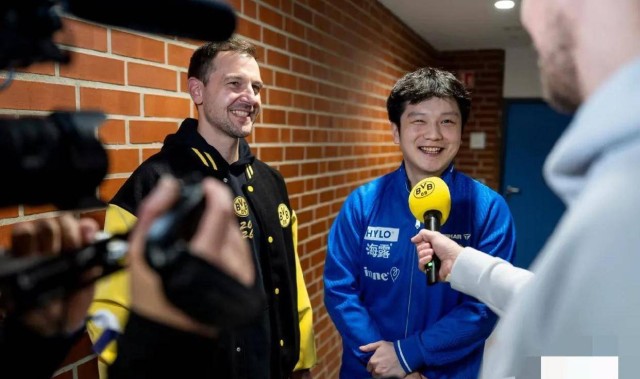 德甲为樊振东3改规则！郝帅直播爆料：蓝色球衣停令首次作废！