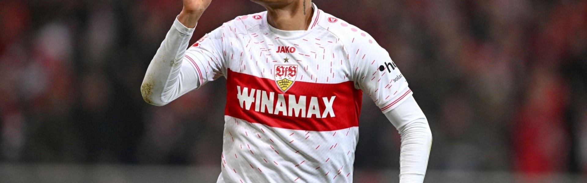 德甲专家：奥格斯堡迎战斯图加特——攻防博弈下的胜负手与比分推演