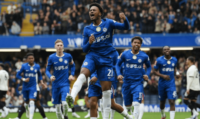 1-2！2-1！疯狂一夜，阿森纳爆冷出局，巴萨绝杀，切尔西狂胜晋级