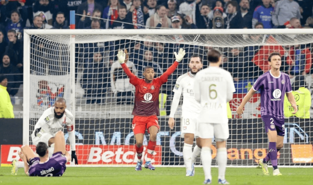 周六020意甲前瞻：那不勒斯主场冲分稳位次 莱切深陷保级泥潭客场难抗衡