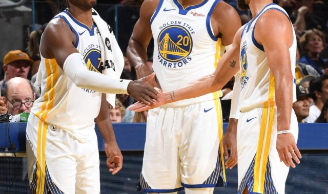 库里14分艾顿7+7 詹姆斯东契奇缺阵勇士胜湖人