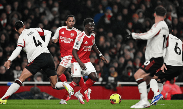 英超-布拉德利吊射中框+伤退 阿森纳0-0利物浦6分领跑