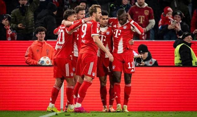 逆转！拒绝爆冷！德甲冠军上演绝杀，赛季不败继续高居榜首