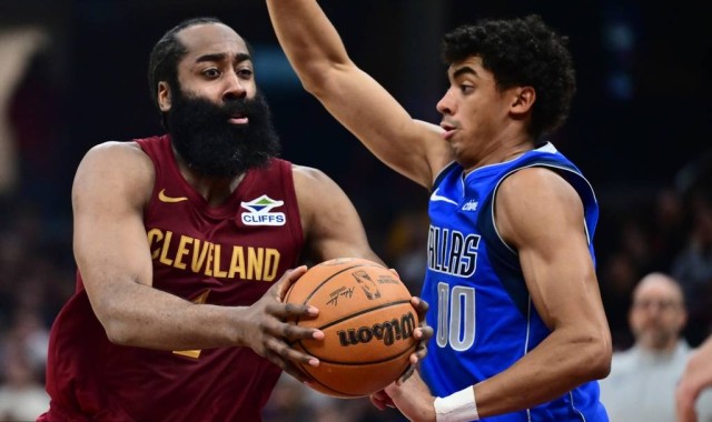 哈登仅13分弗拉格27+10 骑士爆冷不敌独行侠