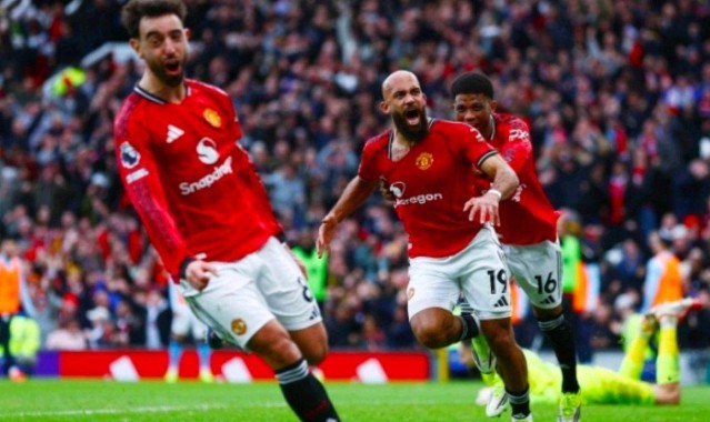 3000万捡漏！曼联抢德甲抢断王，利物浦截胡悬念拉满