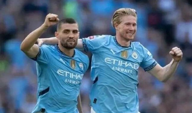 千万身价沦为摆设？曼城新星尴尬陪练生涯引爆愤怒！